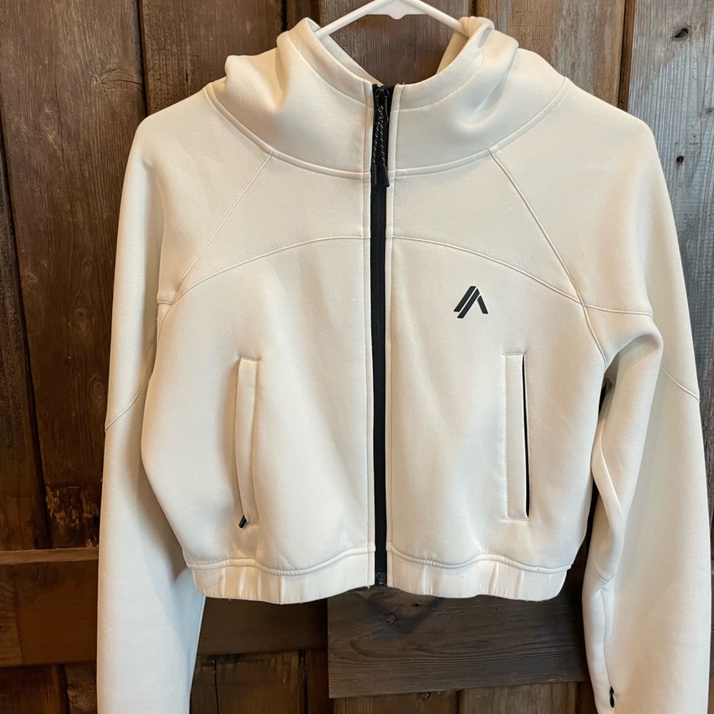 Alphalete Elements crop zip